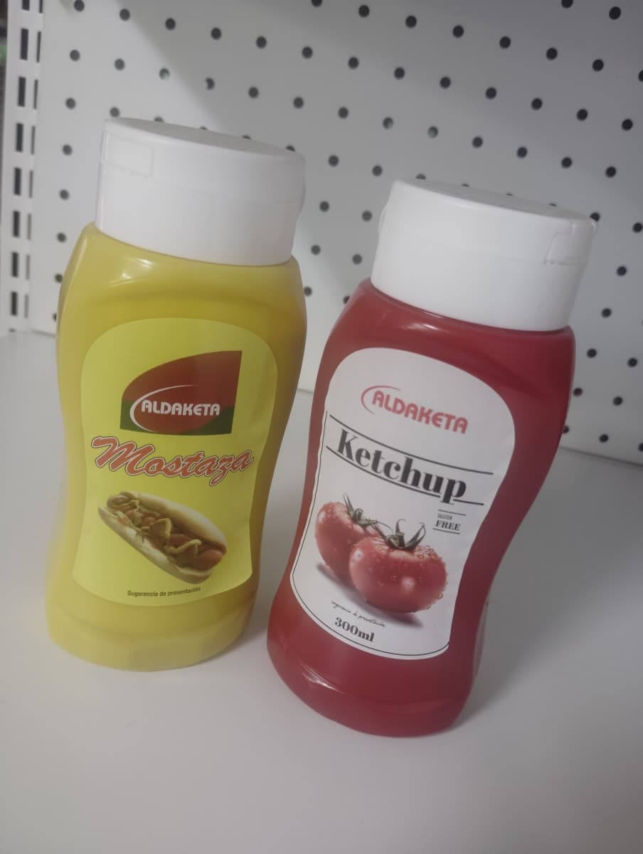 Ketchup, Mostaza, puré de papas, Papas fritas, ajo, refrescos, galletas, turrones